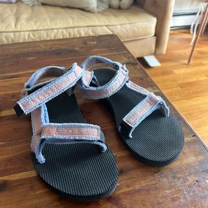 teva sandals